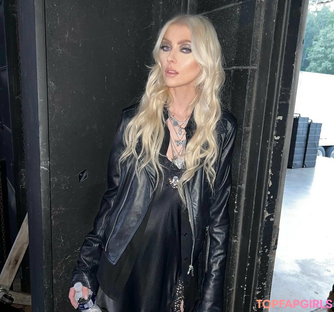 Foto desnuda filtrada de OnlyFans de Taylor Momsen #83 Foto desnuda filtrada de OnlyFans de Taylor Momsen #83