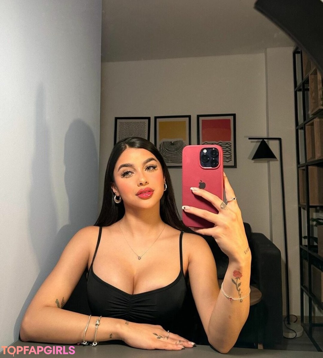 Foto desnuda filtrada de OnlyFans de Valeria Carruyo #40 Foto desnuda filtrada de OnlyFans de Valeria Carruyo #40