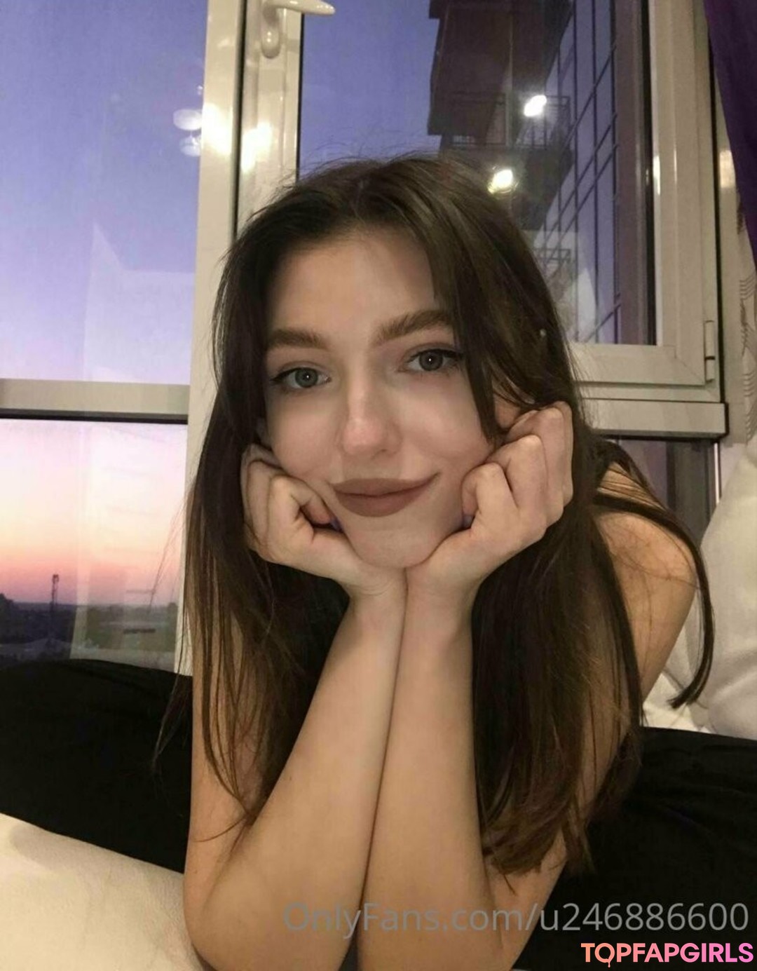 Foto desnuda filtrada de OnlyFans de Alisablanche #14 Foto desnuda filtrada de OnlyFans de Alisablanche #14