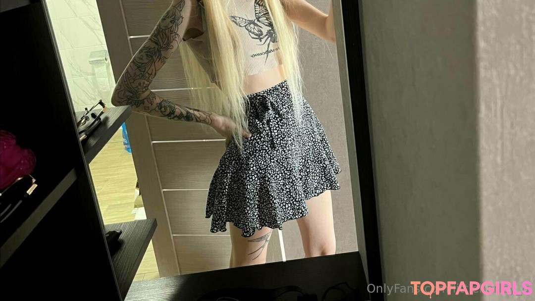 Foto desnuda filtrada de OnlyFans de Littleharleyq #227 Foto desnuda filtrada de OnlyFans de Littleharleyq #227