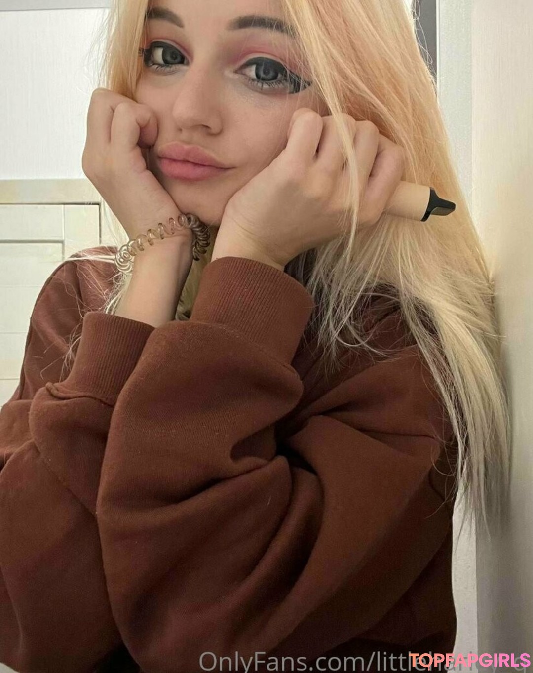 Foto desnuda filtrada de OnlyFans de Littleharleyq #261 Foto desnuda filtrada de OnlyFans de Littleharleyq #261