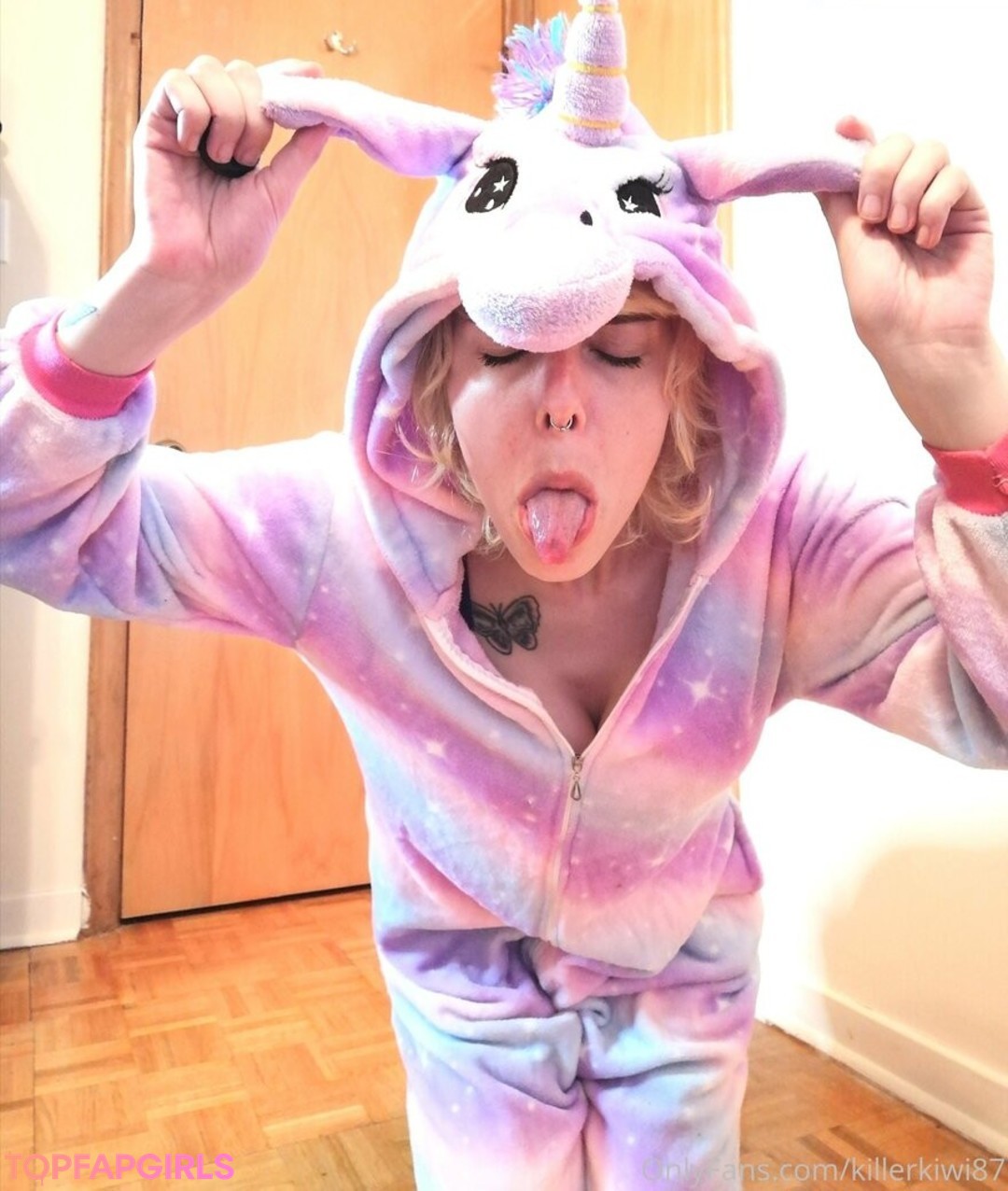 Foto desnuda filtrada de OnlyFans de Killerkiwi87 #65 Foto desnuda filtrada de OnlyFans de Killerkiwi87 #65