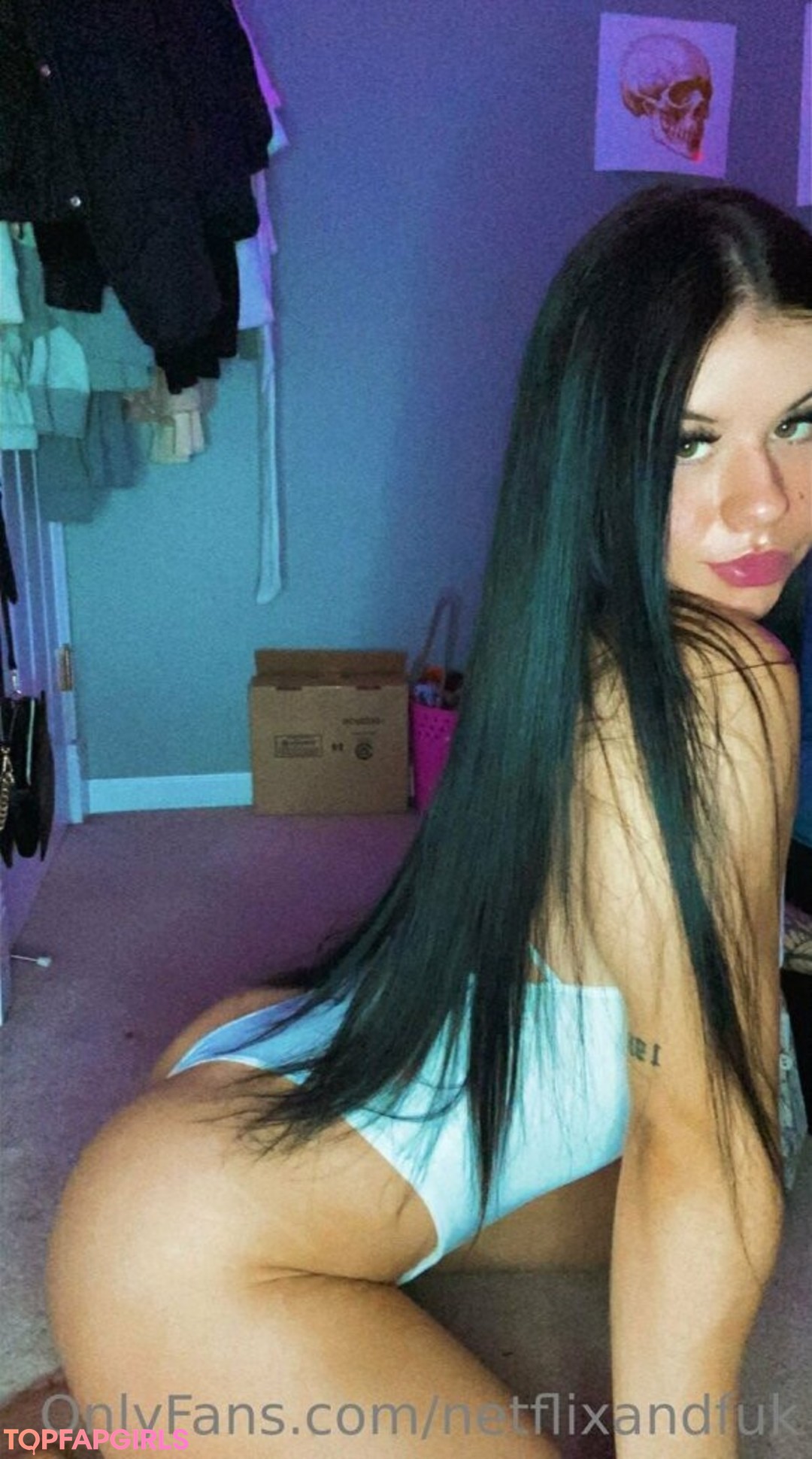 Foto desnuda filtrada de OnlyFans de Lizzysnyder18 #86 Foto desnuda filtrada de OnlyFans de Lizzysnyder18 #86