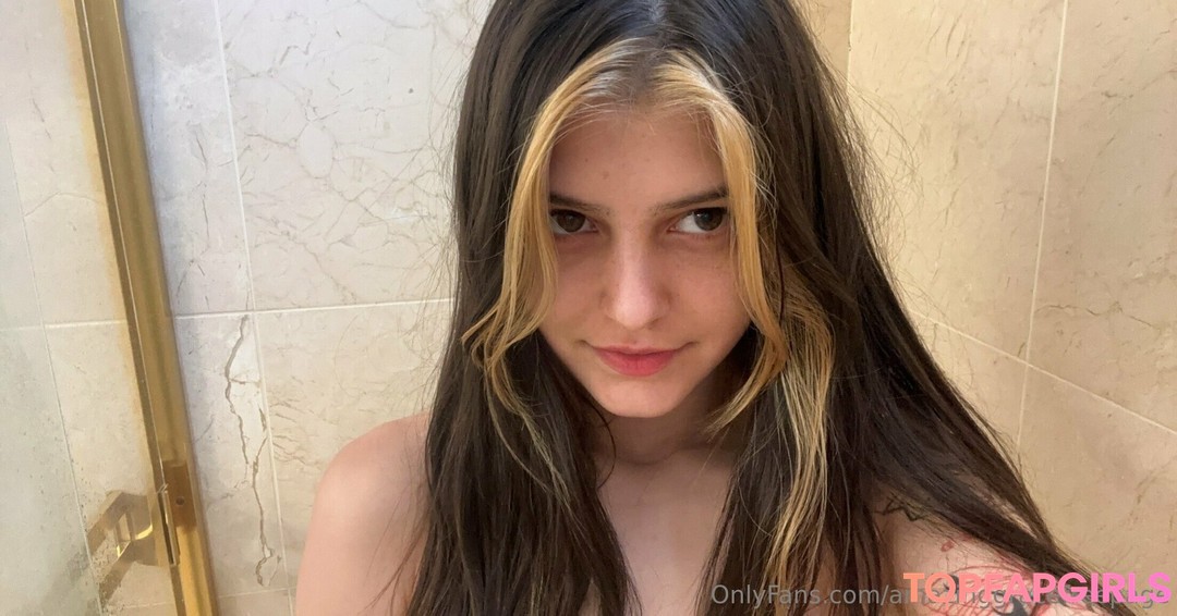 Foto desnuda filtrada de OnlyFans de Amazinggracefreepage #113 Foto desnuda filtrada de OnlyFans de Amazinggracefreepage #113