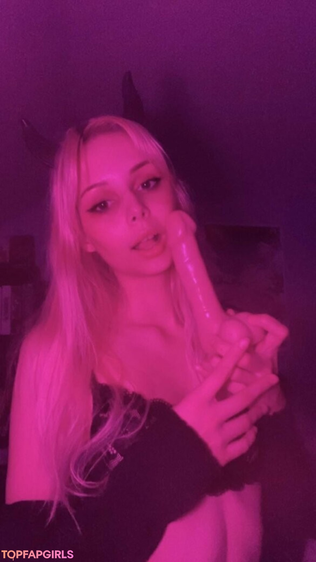 Foto desnuda filtrada de OnlyFans de May Vierra #43 Foto desnuda filtrada de OnlyFans de May Vierra #43