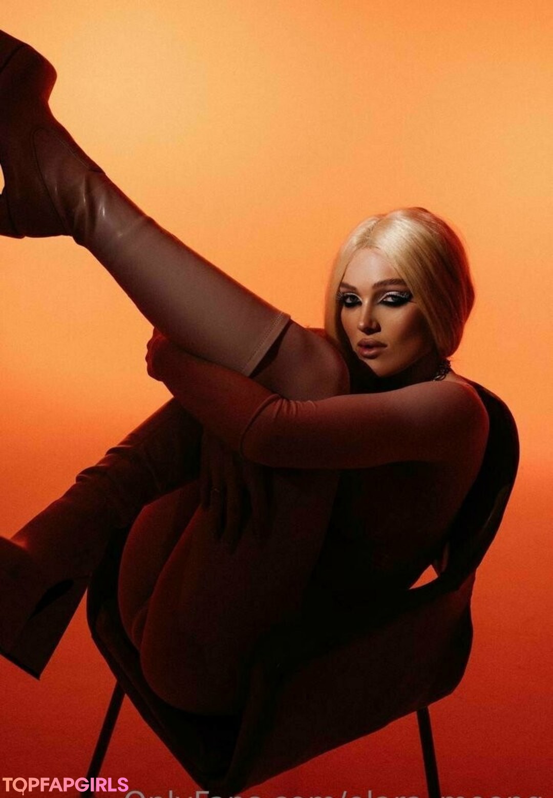 Foto desnuda filtrada de OnlyFans de Elaramoonq #128 Foto desnuda filtrada de OnlyFans de Elaramoonq #128