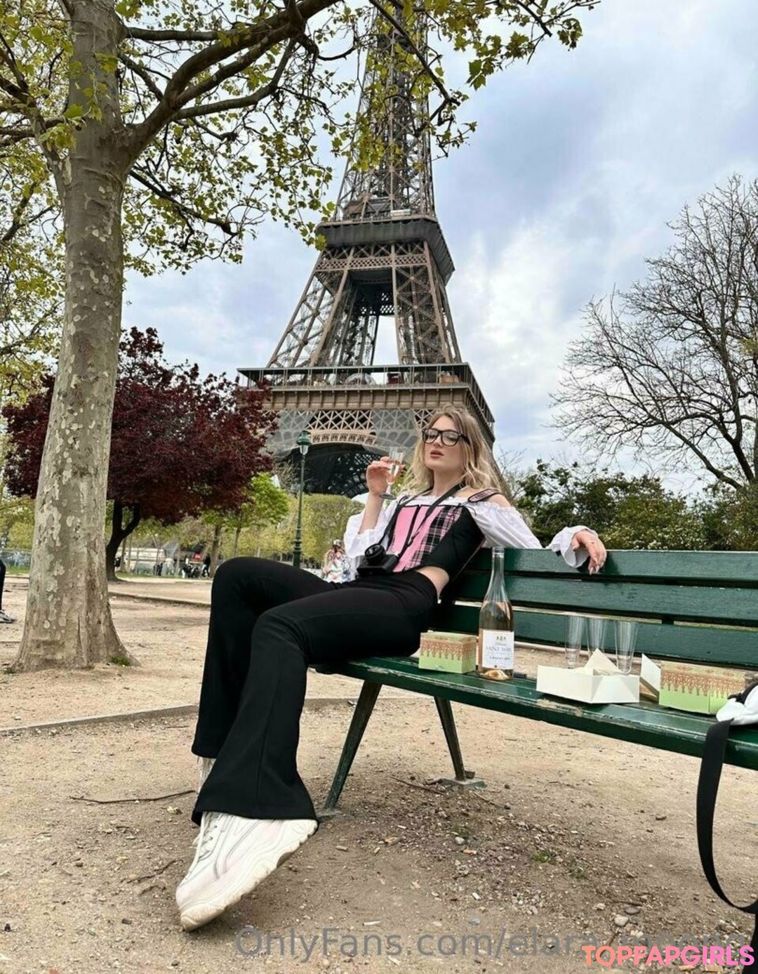 Foto desnuda filtrada de OnlyFans de Elaramoonq #131 Foto desnuda filtrada de OnlyFans de Elaramoonq #131