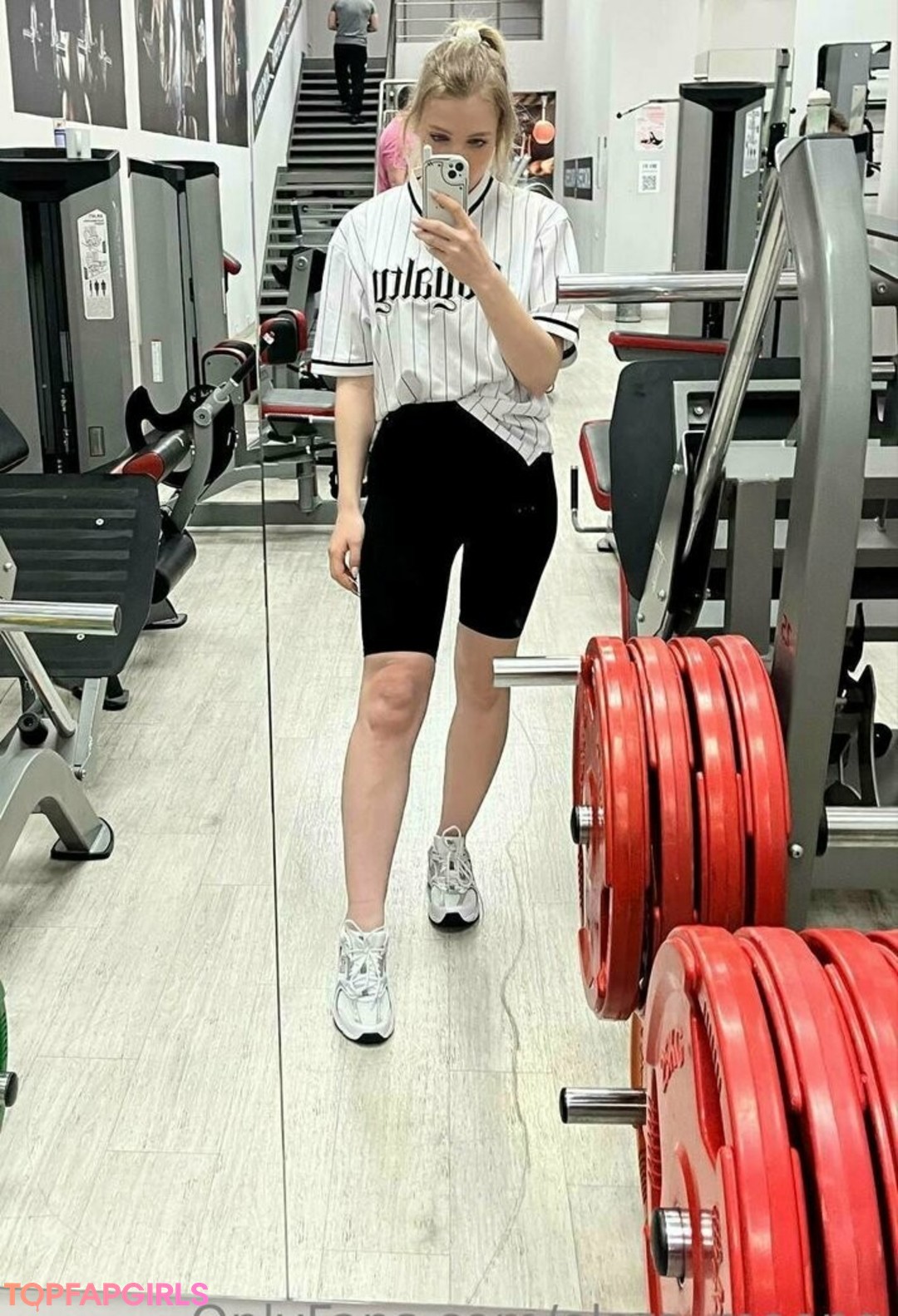 Foto desnuda filtrada de OnlyFans de Elaramoonq #307 Foto desnuda filtrada de OnlyFans de Elaramoonq #307