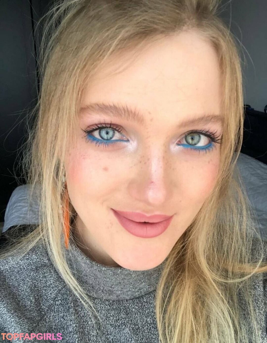 Foto desnuda filtrada de OnlyFans de Elaramoonq #323 Foto desnuda filtrada de OnlyFans de Elaramoonq #323