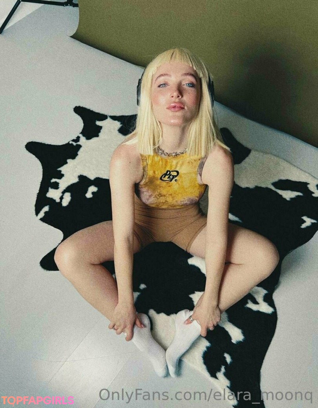 Foto desnuda filtrada de OnlyFans de Elaramoonq #332 Foto desnuda filtrada de OnlyFans de Elaramoonq #332