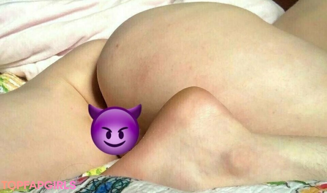 Foto desnuda filtrada de OnlyFans de Elaramoonq #362 Foto desnuda filtrada de OnlyFans de Elaramoonq #362
