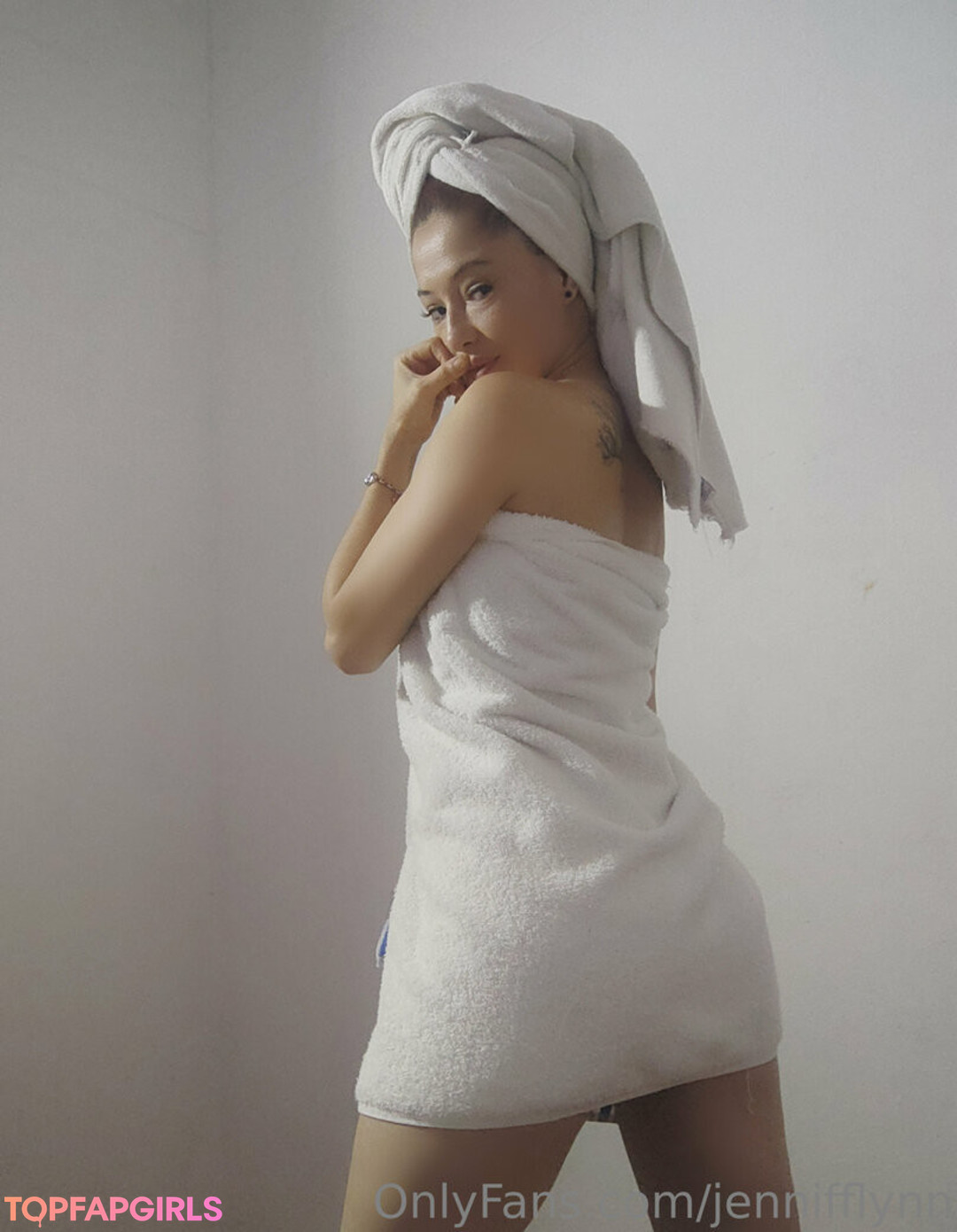 Foto desnuda filtrada de OnlyFans de Jennifflynn #75 Foto desnuda filtrada de OnlyFans de Jennifflynn #75