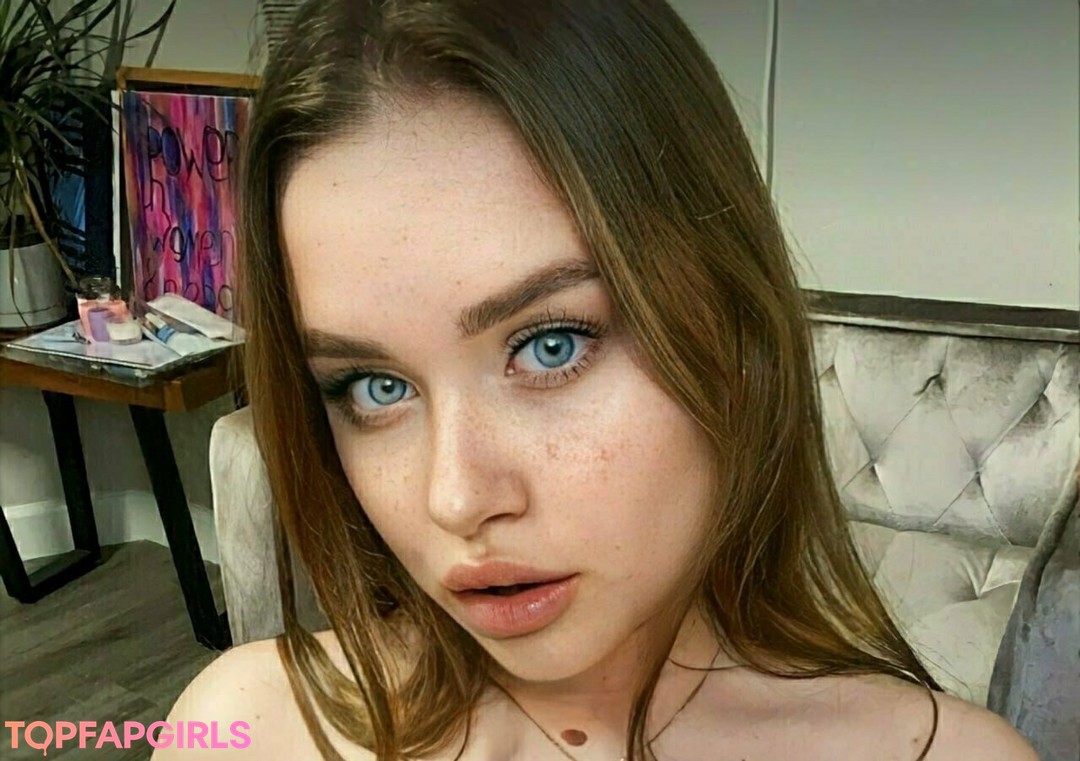 Foto desnuda filtrada de OnlyFans de Cometomybad #170 Foto desnuda filtrada de OnlyFans de Cometomybad #170