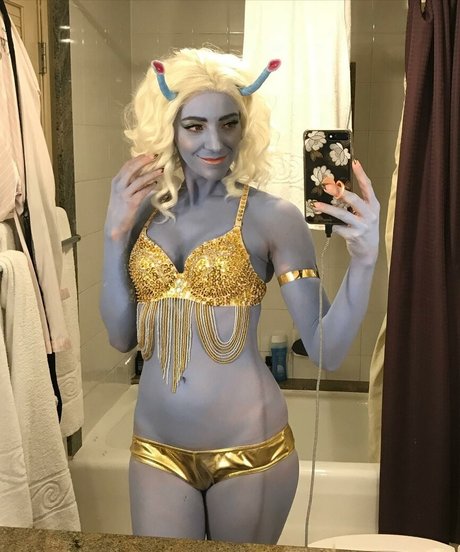 Desert Rose Cosplay