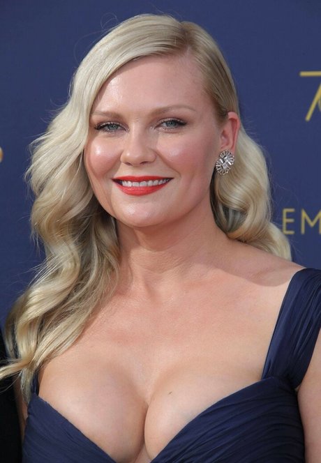 Foto desnuda filtrada de OnlyFans de Kirsten Dunst