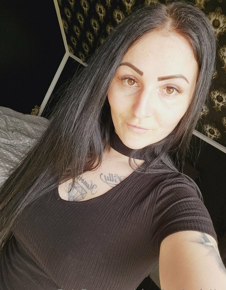 Cheekycharlotte