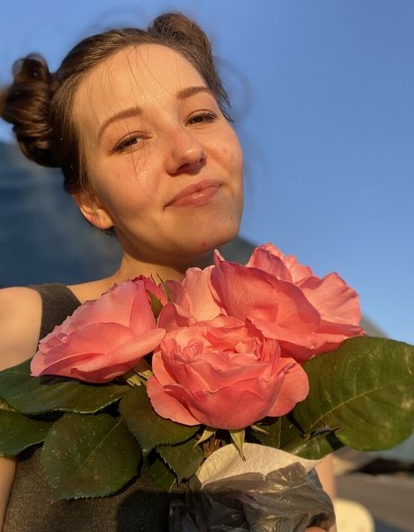 Foto desnuda filtrada de OnlyFans de Mel0dicerotic
