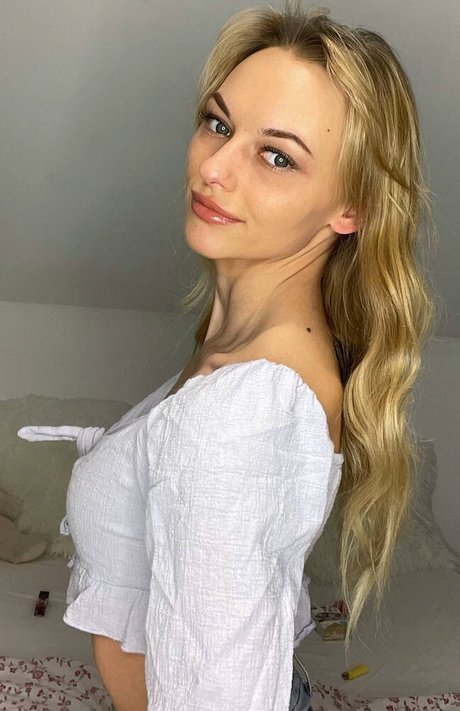 Foto desnuda filtrada de OnlyFans de Jasminaklum