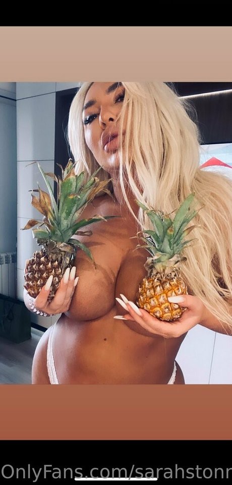 Foto desnuda filtrada de OnlyFans de Sarahstonnee