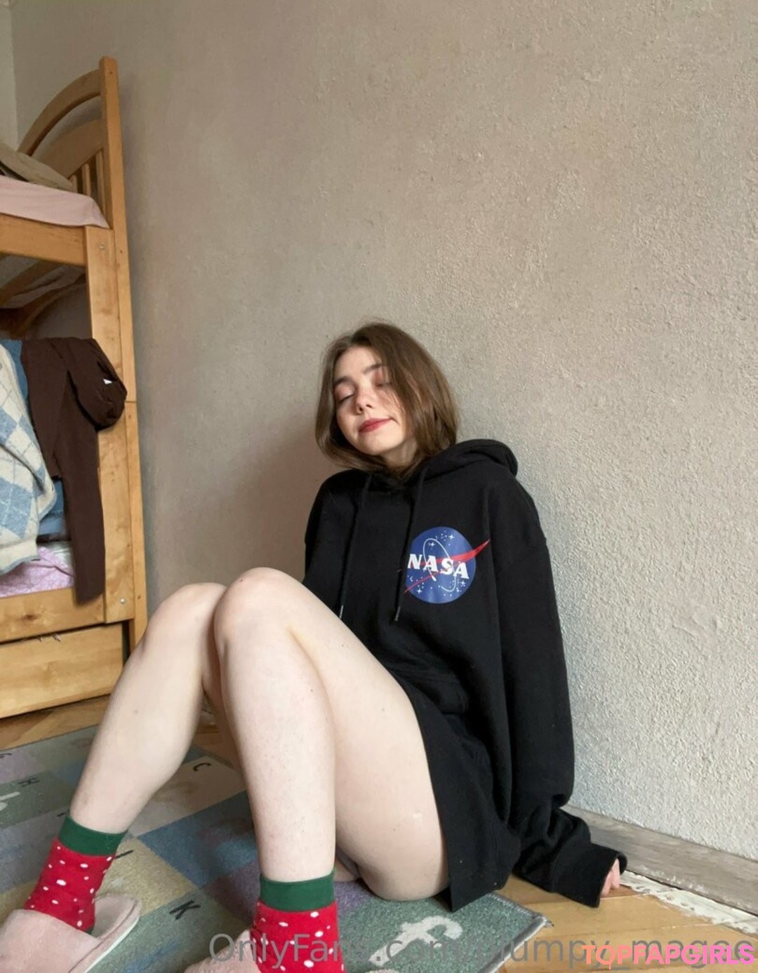 Foto desnuda filtrada de OnlyFans de Plumpymage #400 Foto desnuda filtrada de OnlyFans de Plumpymage #400