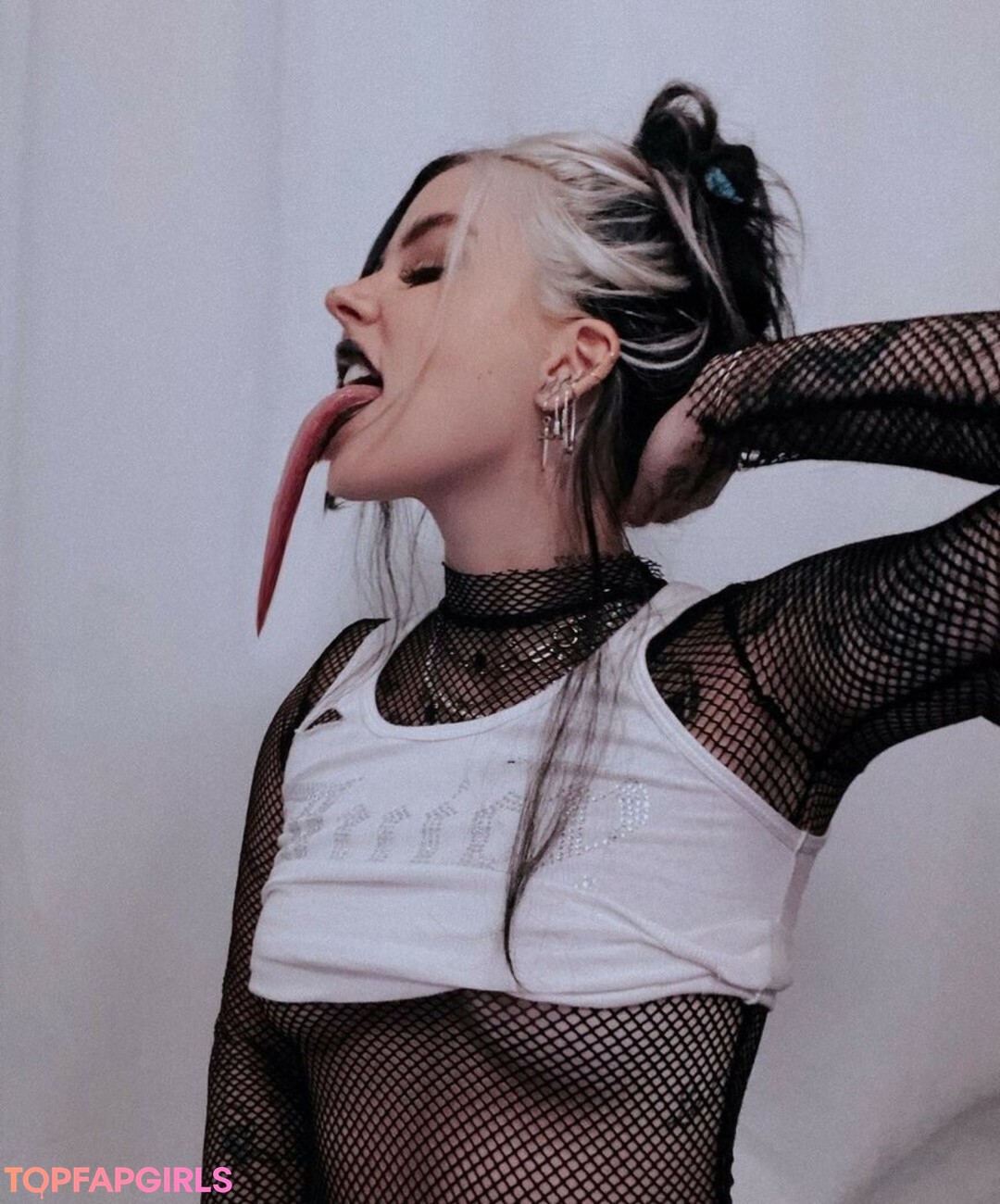 Foto desnuda filtrada de OnlyFans de Craysounds #112 Foto desnuda filtrada de OnlyFans de Craysounds #112