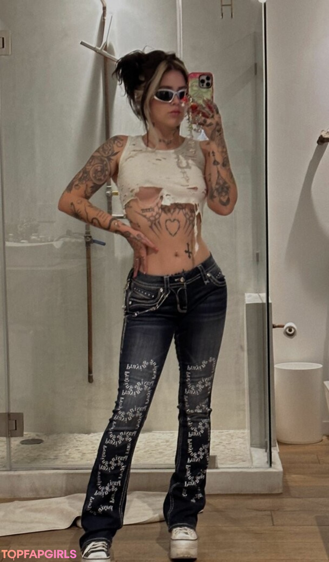 Foto desnuda filtrada de OnlyFans de Craysounds #215 Foto desnuda filtrada de OnlyFans de Craysounds #215