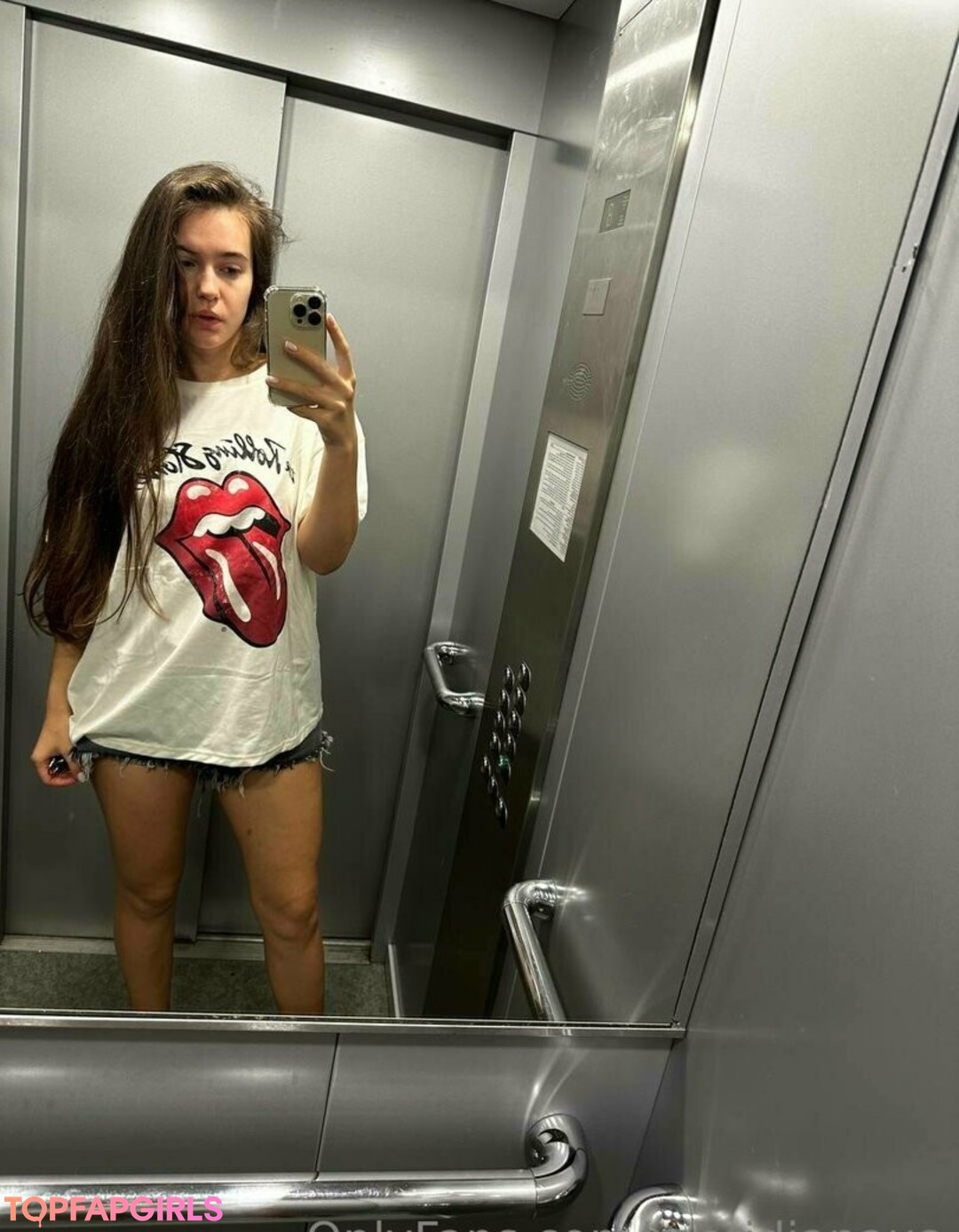 Foto desnuda filtrada de OnlyFans de Meridianaua #130 Foto desnuda filtrada de OnlyFans de Meridianaua #130