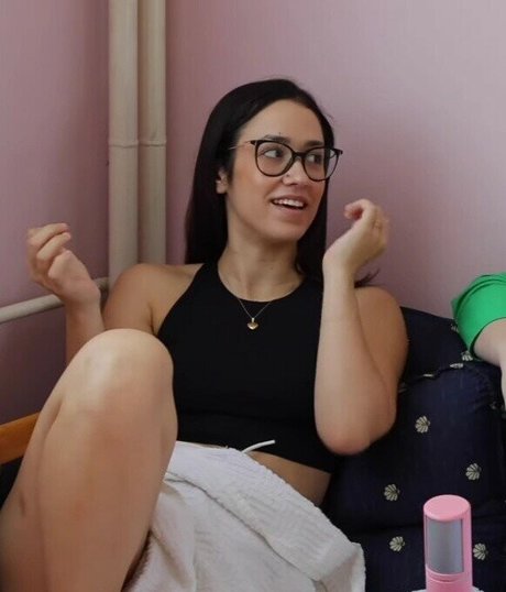 Foto desnuda filtrada de OnlyFans de Milena And Lola