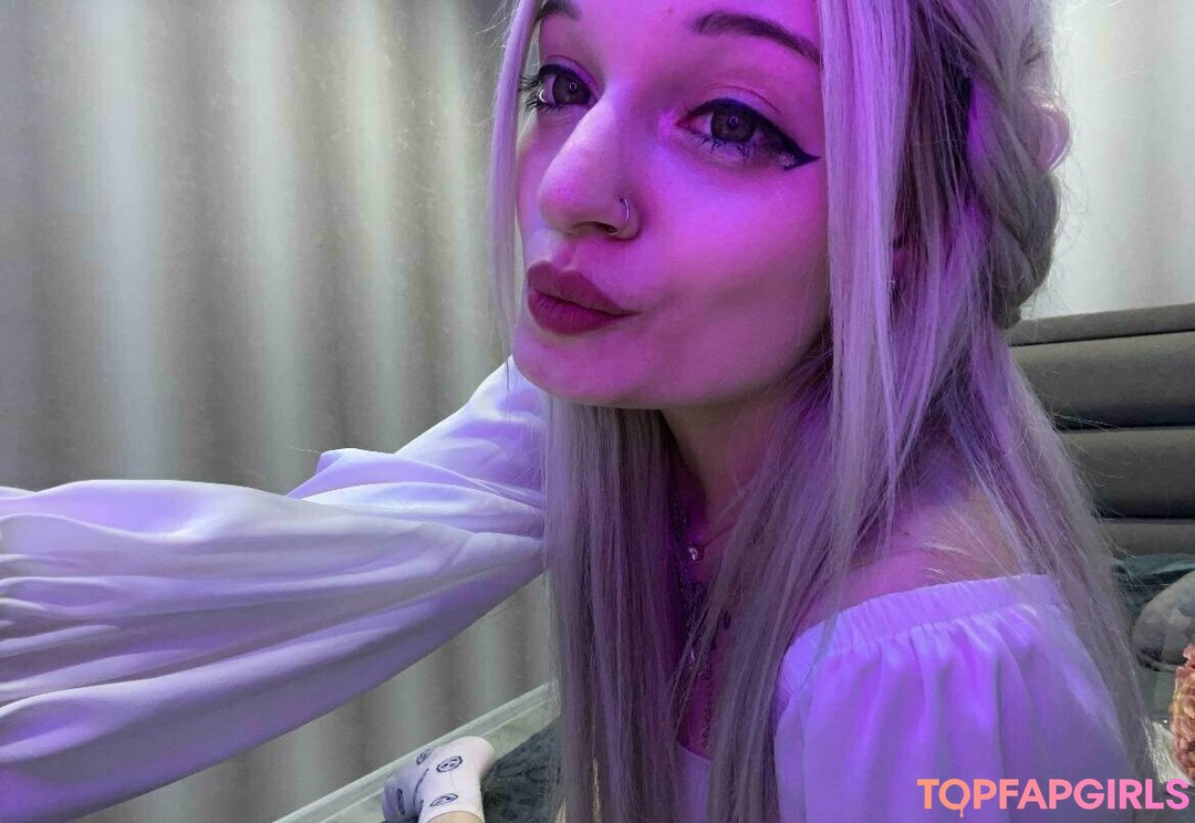 Foto desnuda filtrada de OnlyFans de Skinnytyan #114 Foto desnuda filtrada de OnlyFans de Skinnytyan #114