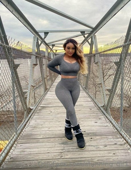 Stunninggir1