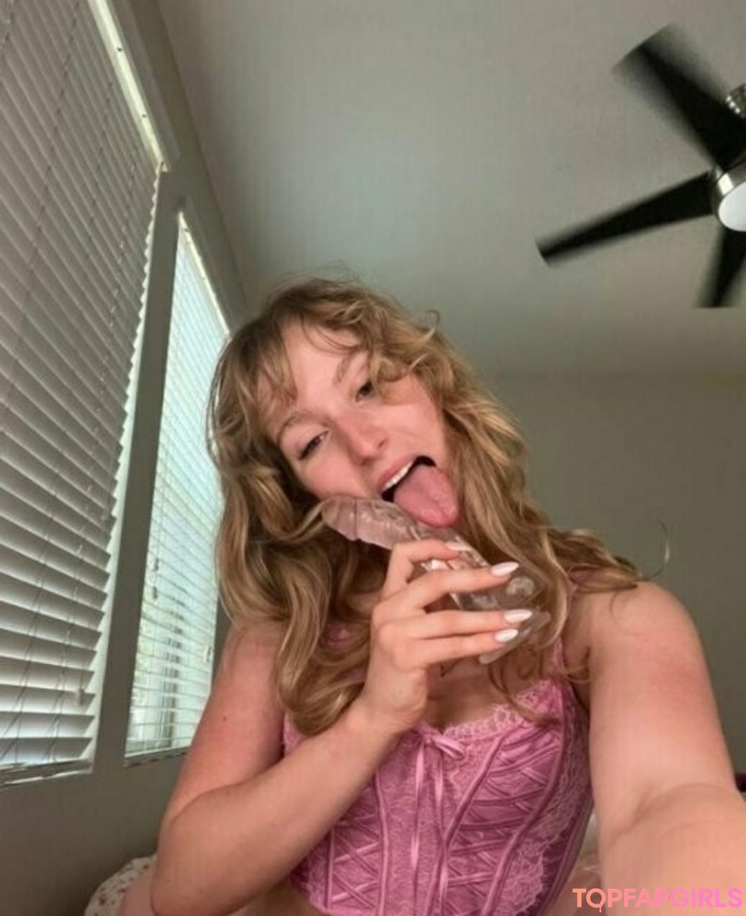 Foto desnuda filtrada de OnlyFans de Stunninggir1 #298 Foto desnuda filtrada de OnlyFans de Stunninggir1 #298