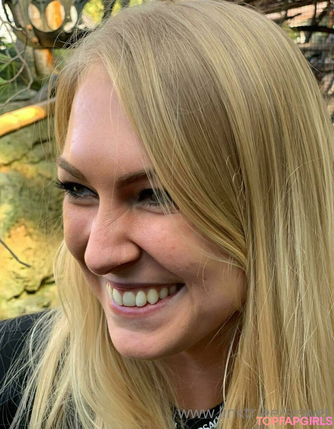 Foto desnuda filtrada de OnlyFans de Siswet19 #1036