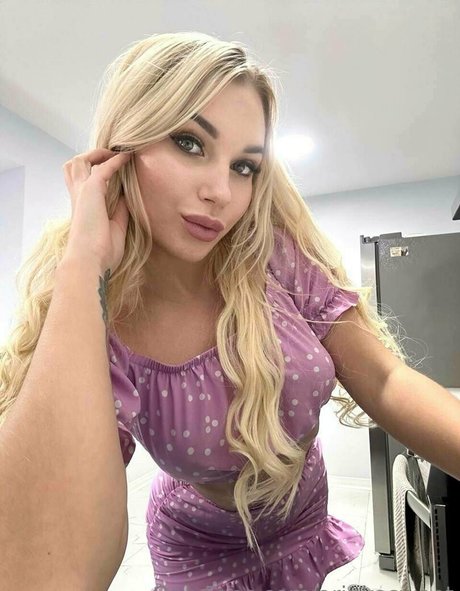 Foto desnuda filtrada de OnlyFans de Arinkasweet