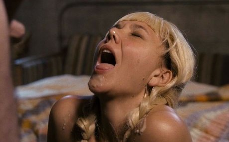 Maggie Gyllenhaal