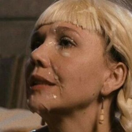 Maggie Gyllenhaal
