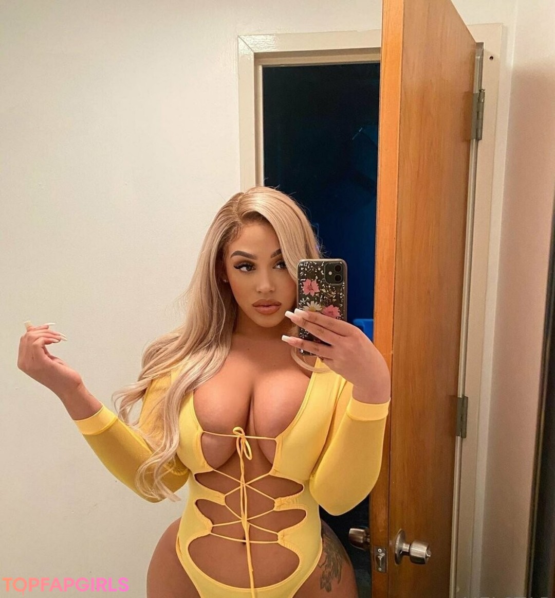 Foto desnuda filtrada de OnlyFans de Neljassenia #24 Foto desnuda filtrada de OnlyFans de Neljassenia #24