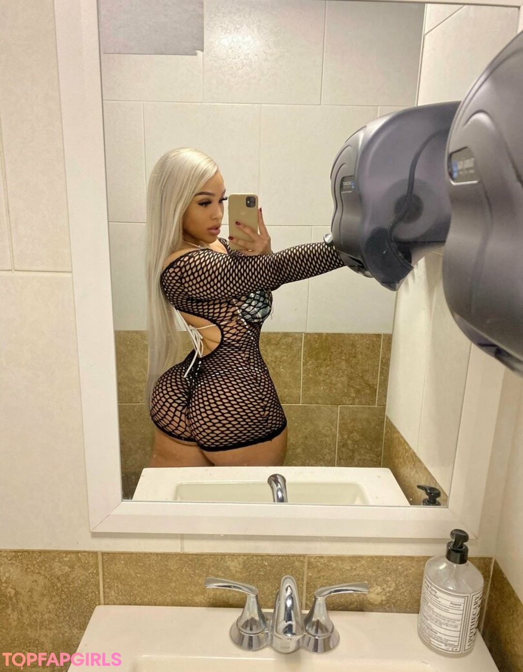 Foto desnuda filtrada de OnlyFans de Neljassenia #25 Foto desnuda filtrada de OnlyFans de Neljassenia #25