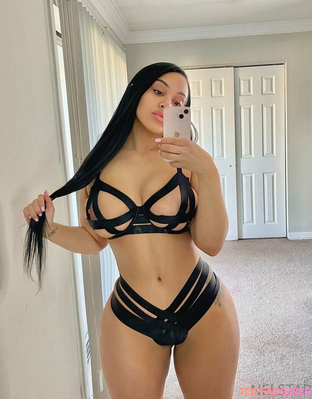 Foto desnuda filtrada de OnlyFans de Neljassenia #41 Foto desnuda filtrada de OnlyFans de Neljassenia #41