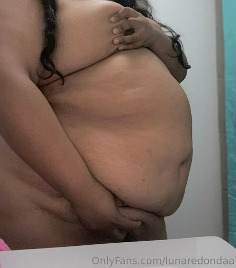 Foto desnuda filtrada de OnlyFans de Lunaredondaa