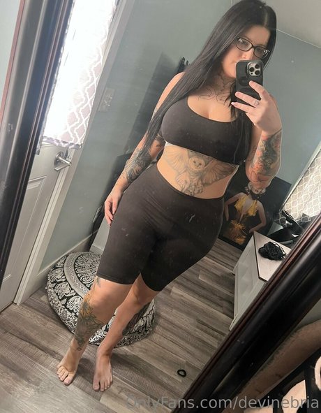 Foto desnuda filtrada de OnlyFans de Devinebria