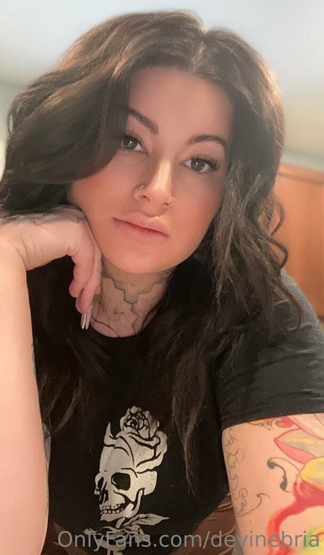 Foto desnuda filtrada de OnlyFans de Devinebria