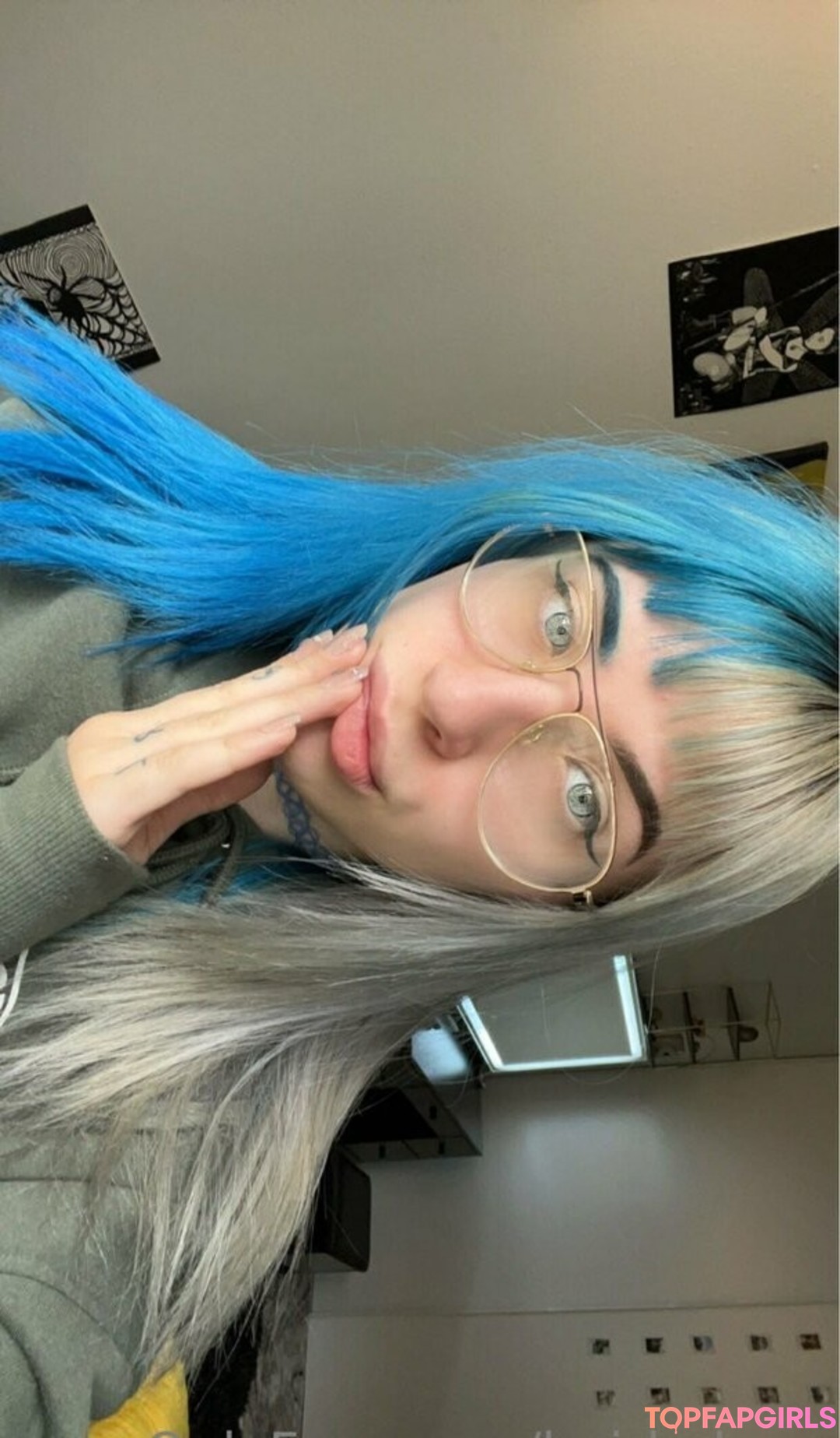 Foto desnuda filtrada de OnlyFans de Hairbyharleyy #84 Foto desnuda filtrada de OnlyFans de Hairbyharleyy #84