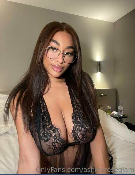 Foto desnuda filtrada de OnlyFans de Ashleyroseglam