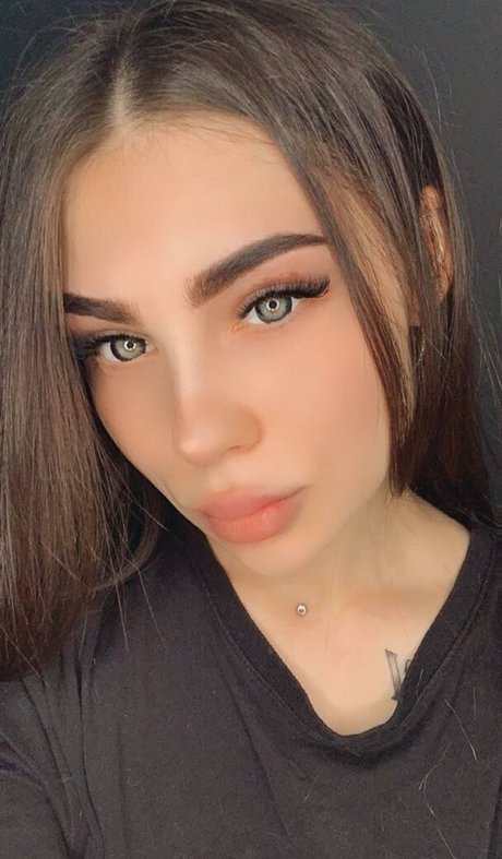 Foto desnuda filtrada de OnlyFans de Earlyflowerr