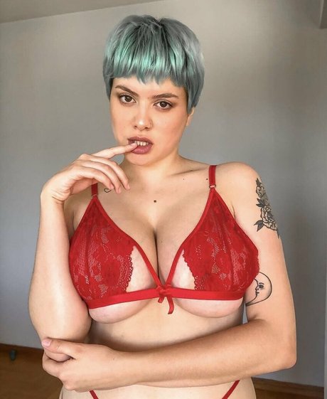 Foto desnuda filtrada de OnlyFans de Moonvvenus