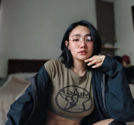 Foto desnuda filtrada de OnlyFans de Poon Wrunya