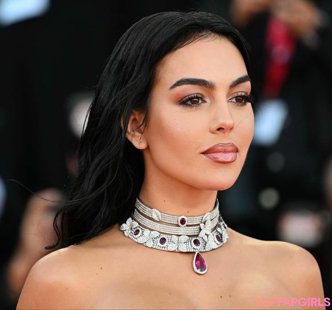 Foto desnuda filtrada de OnlyFans de Georgina Rodriguez #58 Foto desnuda filtrada de OnlyFans de Georgina Rodriguez #58