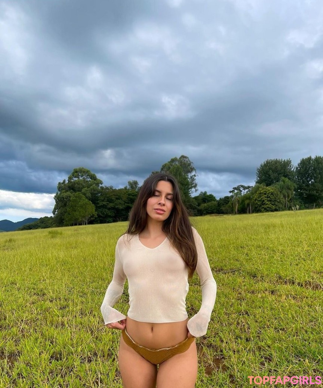Foto desnuda filtrada de OnlyFans de Fernanda Mota Farhat #25 Foto desnuda filtrada de OnlyFans de Fernanda Mota Farhat #25
