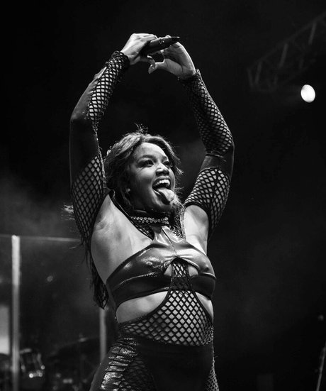 Foto desnuda filtrada de OnlyFans de Iza Cantora