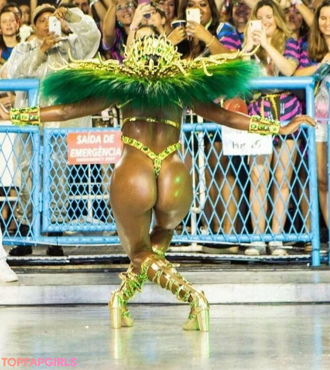 Foto desnuda filtrada de OnlyFans de Iza Cantora #279 Foto desnuda filtrada de OnlyFans de Iza Cantora #279